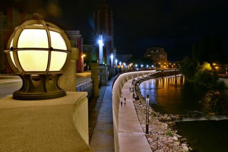 Oradea ieri, Oradea azi: Cum a evoluat iluminatul public din oraș în ultimii 70 de ani (FOTO)