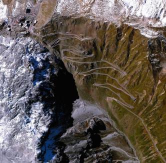 Imagini inedite cu Pământul văzut din spaţiu (FOTO)