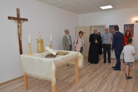 Pentru bătrâneţi senine şi respectate: După 10 ani de lucrări, Caritas Eparhial a inaugurat Casa Frenţiu (FOTO)