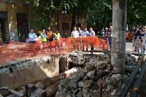 Bolojan către ministrul Ghinea: 'Constructorii au făcut lucrări de termoficare în valoare de 5 milioane euro pe banii lor' (FOTO)