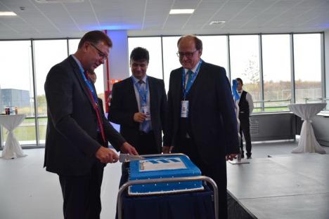 16 milioane euro: Grupul german Eberspacher şi-a inaugurat fabrica de la Oradea, în prezenţa ministrului Transporturilor (FOTO/VIDEO)