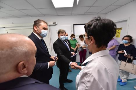 Inaugurare cu miniștri a laboratorului automatizat de analize medicale al Spitalului Județean din Oradea, unic în țară și realizat cu fonduri UE (FOTO)