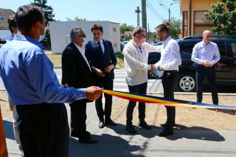 Îmbrăcat în ie, ministrul Agriculturii a inaugurat noul sediu al Oficiului Fitosanitar Bihor (FOTO / VIDEO)