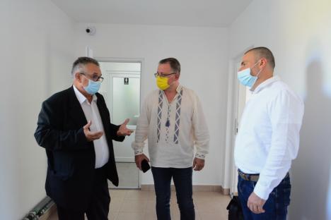 Îmbrăcat în ie, ministrul Agriculturii a inaugurat noul sediu al Oficiului Fitosanitar Bihor (FOTO / VIDEO)