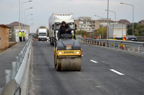 Trafic fluidizat pe Centură: După 3 ani de abandon, extinderea Podului Densuşianu a fost finalizată (FOTO)