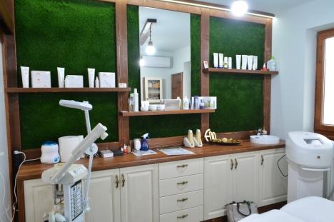 'For your beauty': S-a deschis EM Beauty, un salon cochet în centrul Oradiei (FOTO)