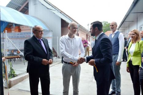 Investiţie de peste 700.000 euro. Prima seră hidroponică de roşii cherry din Bihor a fost inaugurată la Toboliu (FOTO)