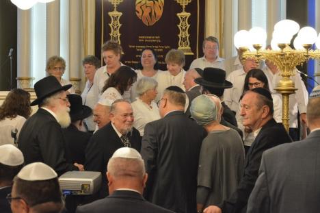 Sinagoga Ortodoxă a fost reinaugurată: După câteva decenii, Oradea are din nou prim-rabin (FOTO)