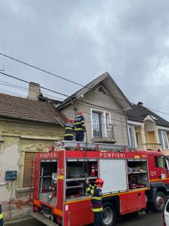 Incendiu la o casă din Oradea. Care sunt concluziile pompierilor (FOTO/VIDEO)