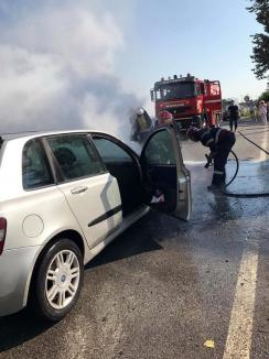 O maşină a luat foc în mers, în Nojorid (FOTO)