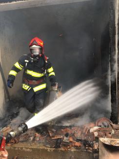 Scăpări de gaze: Casa unui bihorean a luat foc, din cauza unei butelii defecte (FOTO)