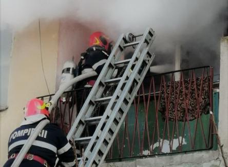 Incendiu într-un bloc din Marghita: 27 de persoane au fost evacuate