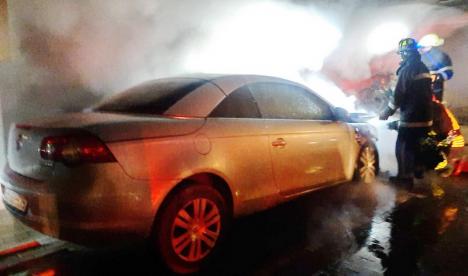 Vandal din Oradea, dus la închisoare: a incendiat o maşină şi a scos 30 oameni în stradă în miez de noapte