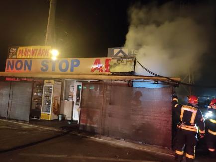 Incendiu la o magazie de pe centura din Oradea (FOTO)