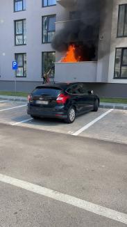 Incendiu la un bloc Prima din Nufărul. Locatarii au intervenit şi ei cu stingătoarele (FOTO/VIDEO)