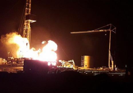Incendiu devastator la o sondă de gaz din Satu Mare. Au fost mobilizați inclusiv pompieri din Bihor (VIDEO)
