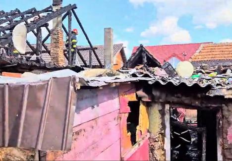 Incendiu puternic în Sântandrei: O femeie a murit (FOTO/VIDEO)