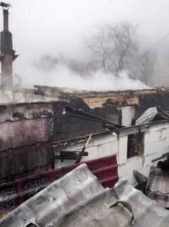 Campanie umanitară pentru o familie din Bihor care a rămas pe drumuri. Un incendiu le-a distrus casa (FOTO / VIDEO)