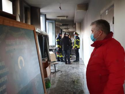 Bihorel: Zece consideraţii academice despre incendiul de la Sorbonica