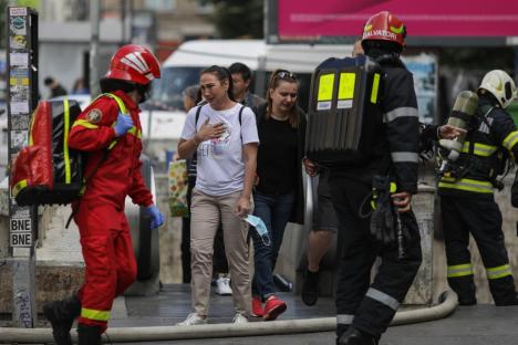 Panică la metrou, în Capitală: peste 170 de persoane au fost evacuate (FOTO)