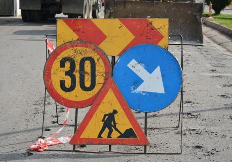 Atenţie în trafic: Circulaţie restricţionată pe mai multe străzi din Oradea, din cauza lucrărilor