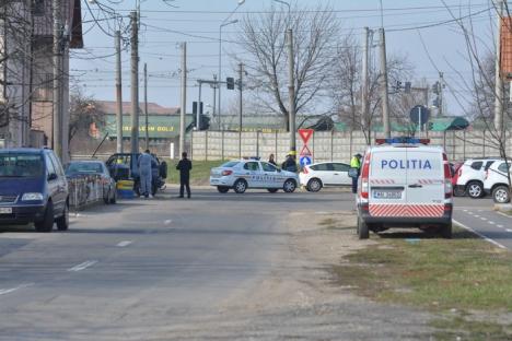 Focuri de armă pe o stradă din Oradea: Un bărbat a fost împușcat, iar o tânără răpită (FOTO / VIDEO)