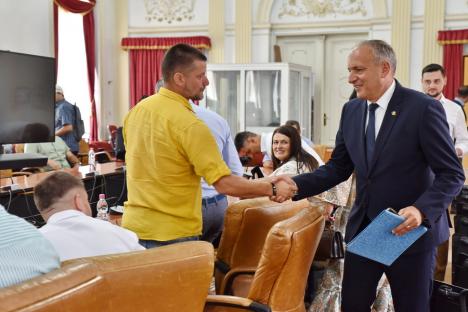 Noul prefect de Bihor, Marcel Dragoș, instalat în funcție... la Brașov: Gafa unui director din MAI la ceremonie (FOTO)