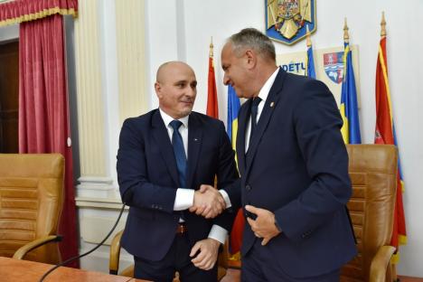 Noul prefect de Bihor, Marcel Dragoș, instalat în funcție... la Brașov: Gafa unui director din MAI la ceremonie (FOTO)