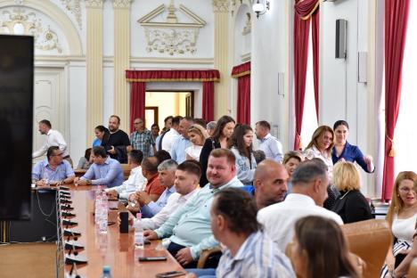 Noul prefect de Bihor, Marcel Dragoș, instalat în funcție... la Brașov: Gafa unui director din MAI la ceremonie (FOTO)