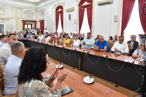 Noul prefect de Bihor, Marcel Dragoș, instalat în funcție... la Brașov: Gafa unui director din MAI la ceremonie (FOTO)