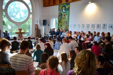 Bucuria Comuniunii: Întâlnirea tinerilor are loc în weekend la Centrul Posticum din Oradea