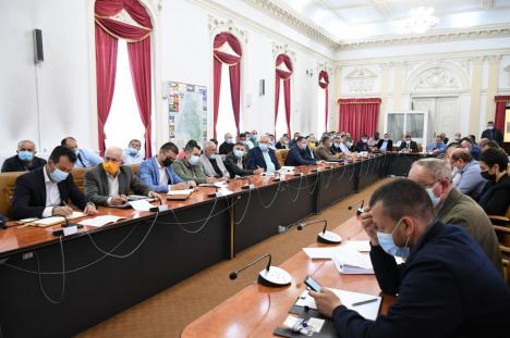 Abia aprobat și deja „prelucrat”: controversatul Plan Național de Investiții Anghel Saligny, prezentat primarilor din Bihor de către secretarul general al Guvernului (FOTO)