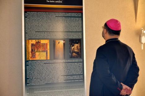 Reîntoarcerea în Cetate: Istoria Episcopiei Romano-Catolice de Oradea, expusă la Muzeul fortăreţei (FOTO)