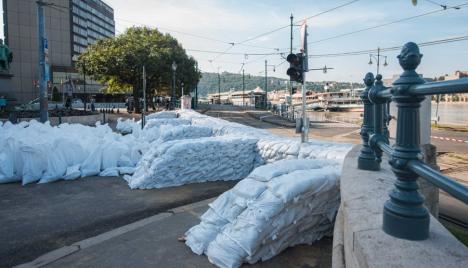 Inundații masive în Budapesta. Este stare de alertă, după ce Dunărea a ieșit din matcă și continuă să crească (FOTO)