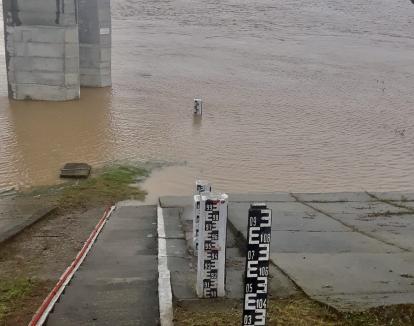 Cod portocaliu de inundații în Bihor