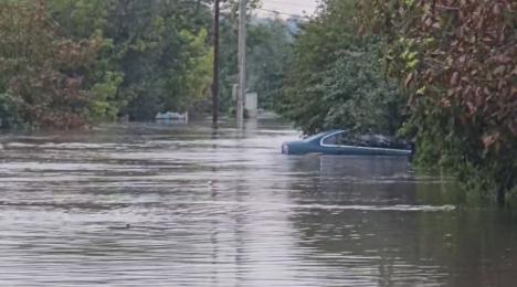 Prăpăd în Moldova din cauza ciclonului Boris: Mai multe persoane au murit într-o viitură, apa a ajuns la 1,7 metri (FOTO/VIDEO)