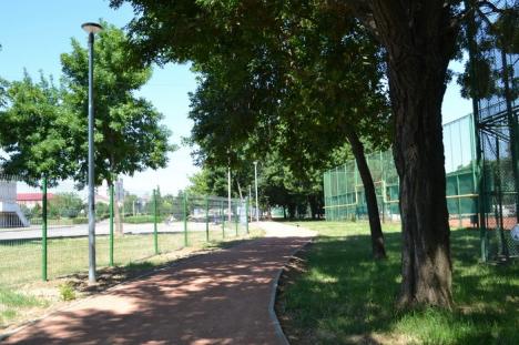 Faceţi sport! RCS&RCS şi Madrugada donează oraşului o pistă pentru alergare şi un teren de baschet la standarde profesioniste