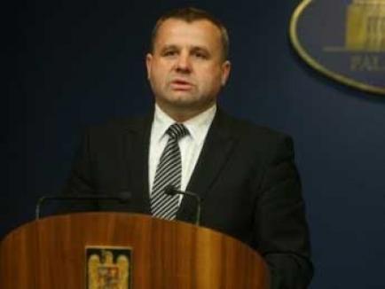 Ministrul Muncii, Ioan Botiş, a demisionat!