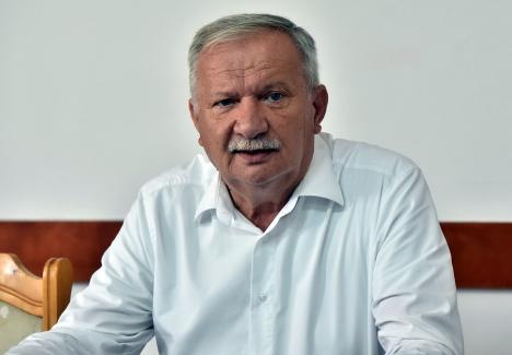 Gura păcătosului: Plagiatorul Ioan Mang, șeful PSD Bihor, îi recomandă plagiatorului Cîmpeanu să demisioneze din funcția de ministru, cum a făcut el