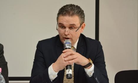 Ioan Lucian cere înfiinţarea unei comisii economice consultative pe lângă consiliile locale şi judeţene. Ce răspunde Primăria