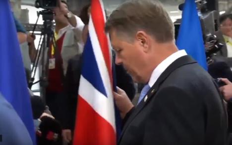 Cum i-a enervat Klaus Iohannis pe britanici: 'E un gest meschin!' (VIDEO)