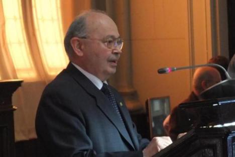 Ionel Valentin Vlad este noul preşedinte al Academiei Române