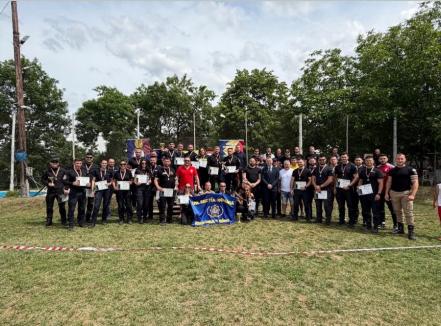 „The Iron Game” cu bihoreni învingători: jandarmii, polițiștii și angajații Penitenciarului Oradea care au urcat pe podium (FOTO)