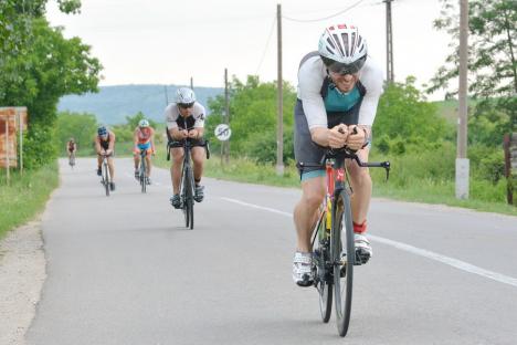 AROBS X-Man România, campionatul internaţional de triatlon, se ţine în Bihor. Vezi unde vor fi restricţii rutiere!