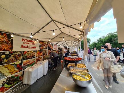 Istanbul Street Food Festival, la Oradea: Desertul sultanului, baclavale și fructe de mare în Parcul 1 Decembrie (FOTO / VIDEO)