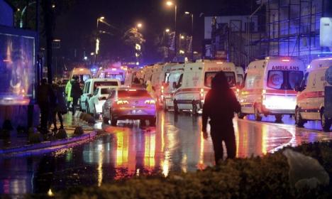 Atac armat de Revelion într-un club din Istanbul: Cel puţin 35 de morţi şi 40 de răniţi