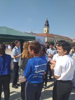 „Copiii noștri în siguranță”: Elevii din Oradea au aflat cum să se ferească de pericole, de la incendii la consum de droguri (FOTO)