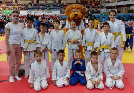Clasări pe podium pentru tinerii judoka de la CS Crișul la întrecerile Cupei Bihorului