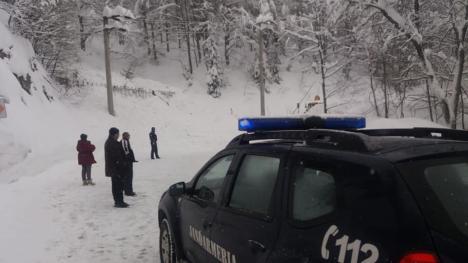 O nouă avalanşă pe DN 75, în zona Vârtop (FOTO)