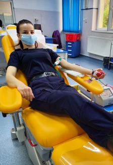 E criză de sânge: Jandarmii bihoreni au donat, pentru a-i ajuta pe medici să salveze vieţi